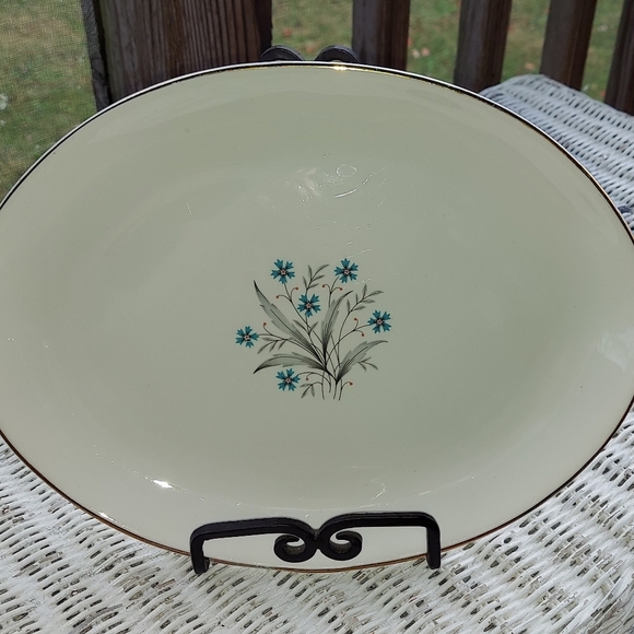 Vintage Made In USA Platter / Plate Small Blue Floral Gray Leaves Gold Rim - Picture 1 of 4